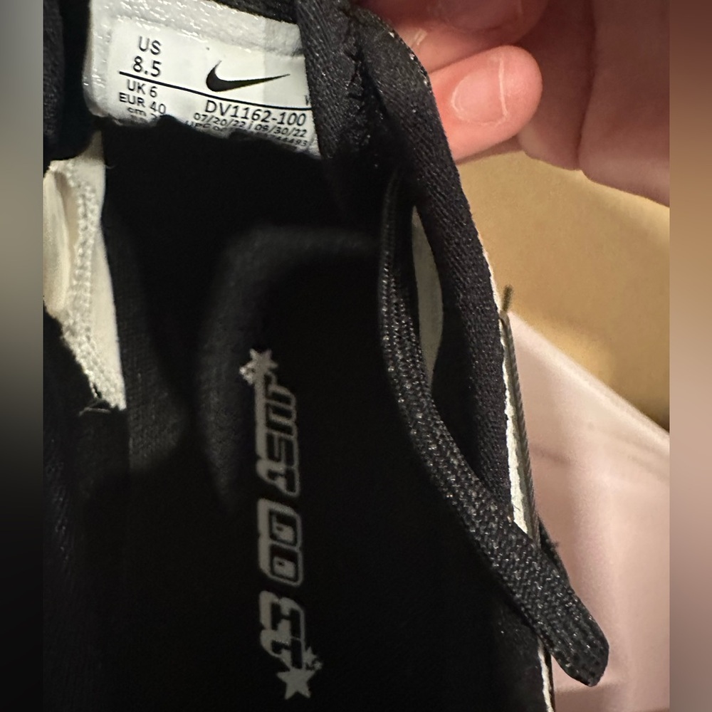Nike Zoom SuperRep 4NN Black and White Women’s Running Shoes - Picture 3 of 7